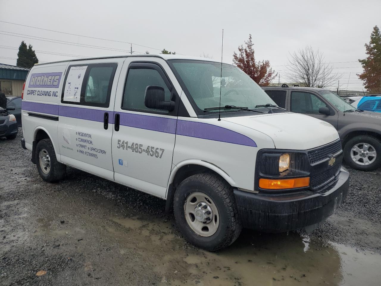 2011 Chevrolet Express - Image 4
