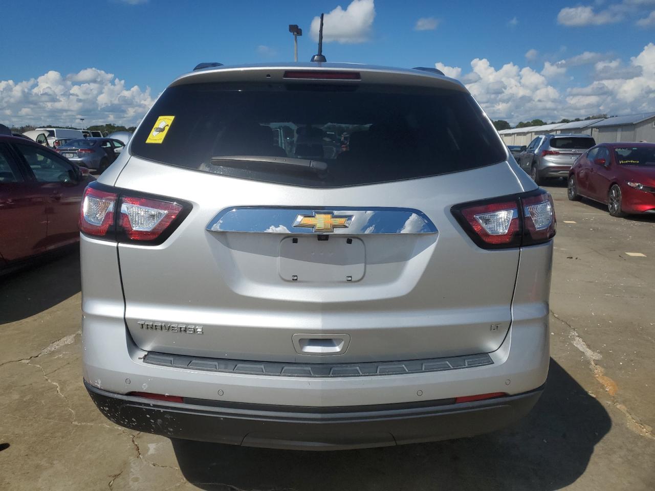 2017 Chevrolet Traverse L VIN: 1GNKRGKD9HJ292607 Lot: 77714004