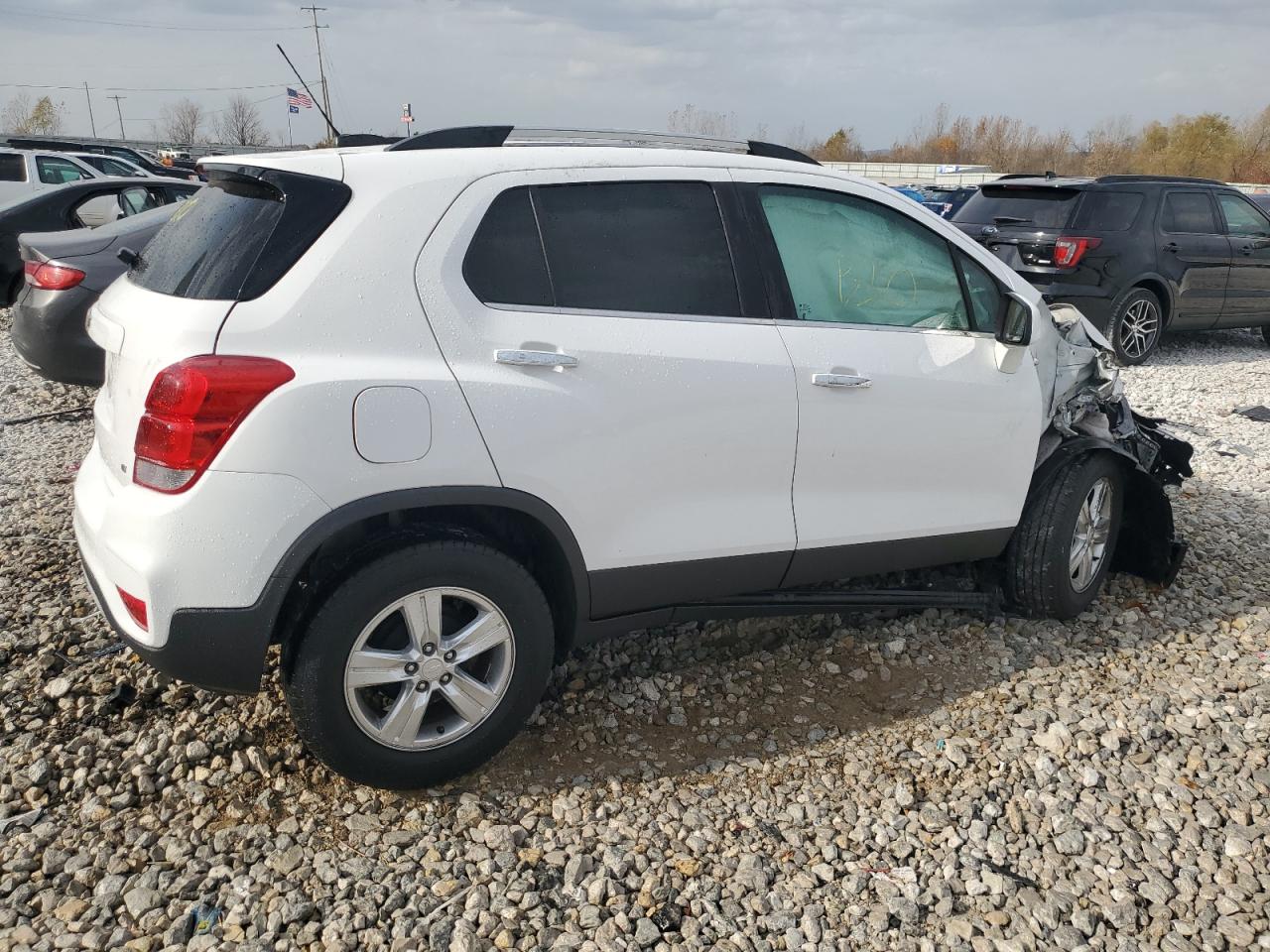 VIN 3GNCJLSB6HL264095 2017 CHEVROLET TRAX no.3