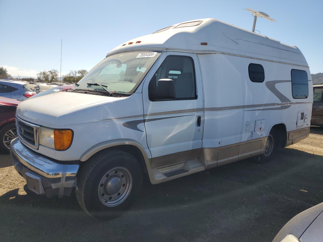 2004 Ford Econoline - Image 2