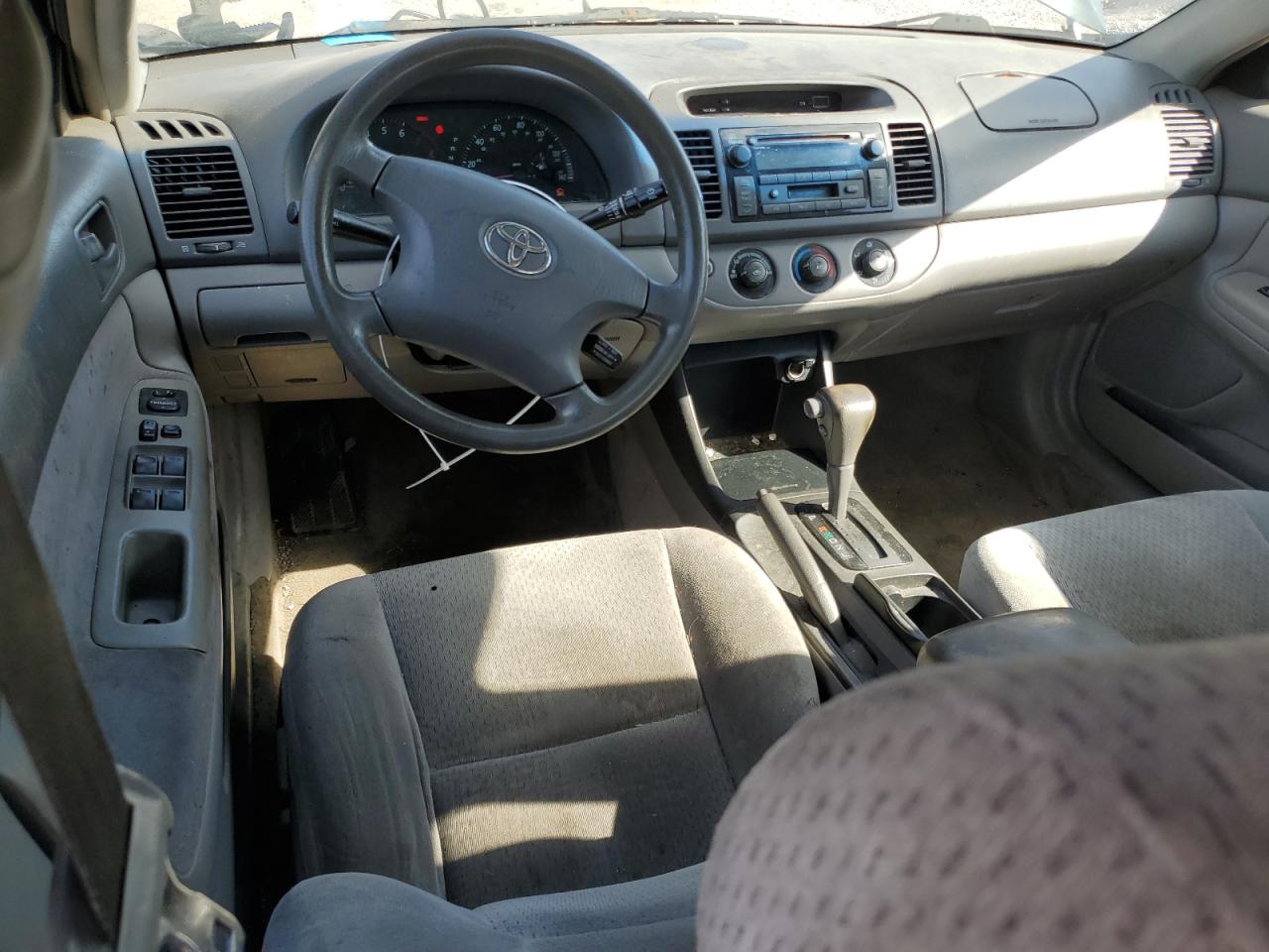 4T1BE32K84U280979 2004 Toyota Camry Le