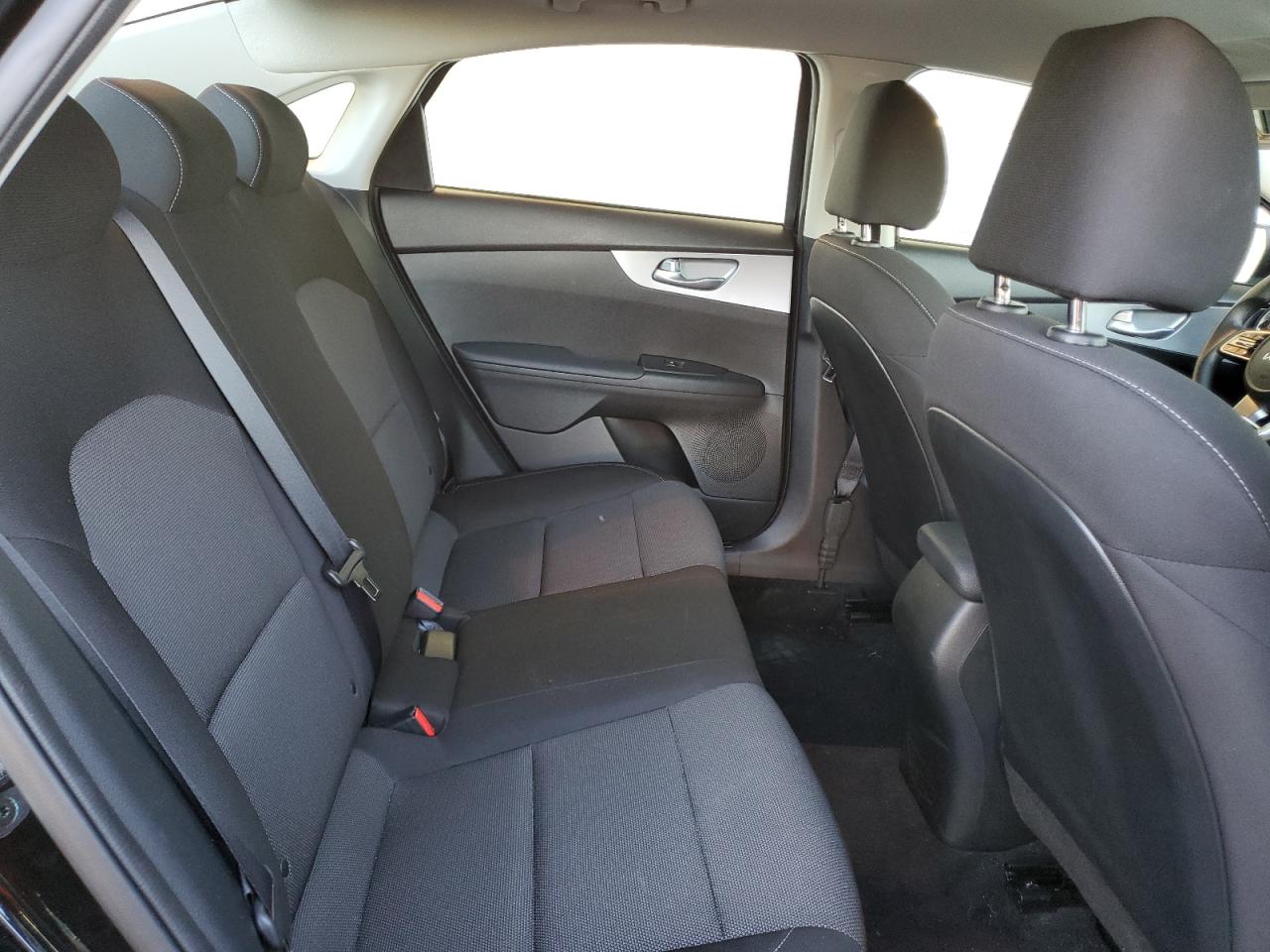 2022 Kia Forte - Image 10