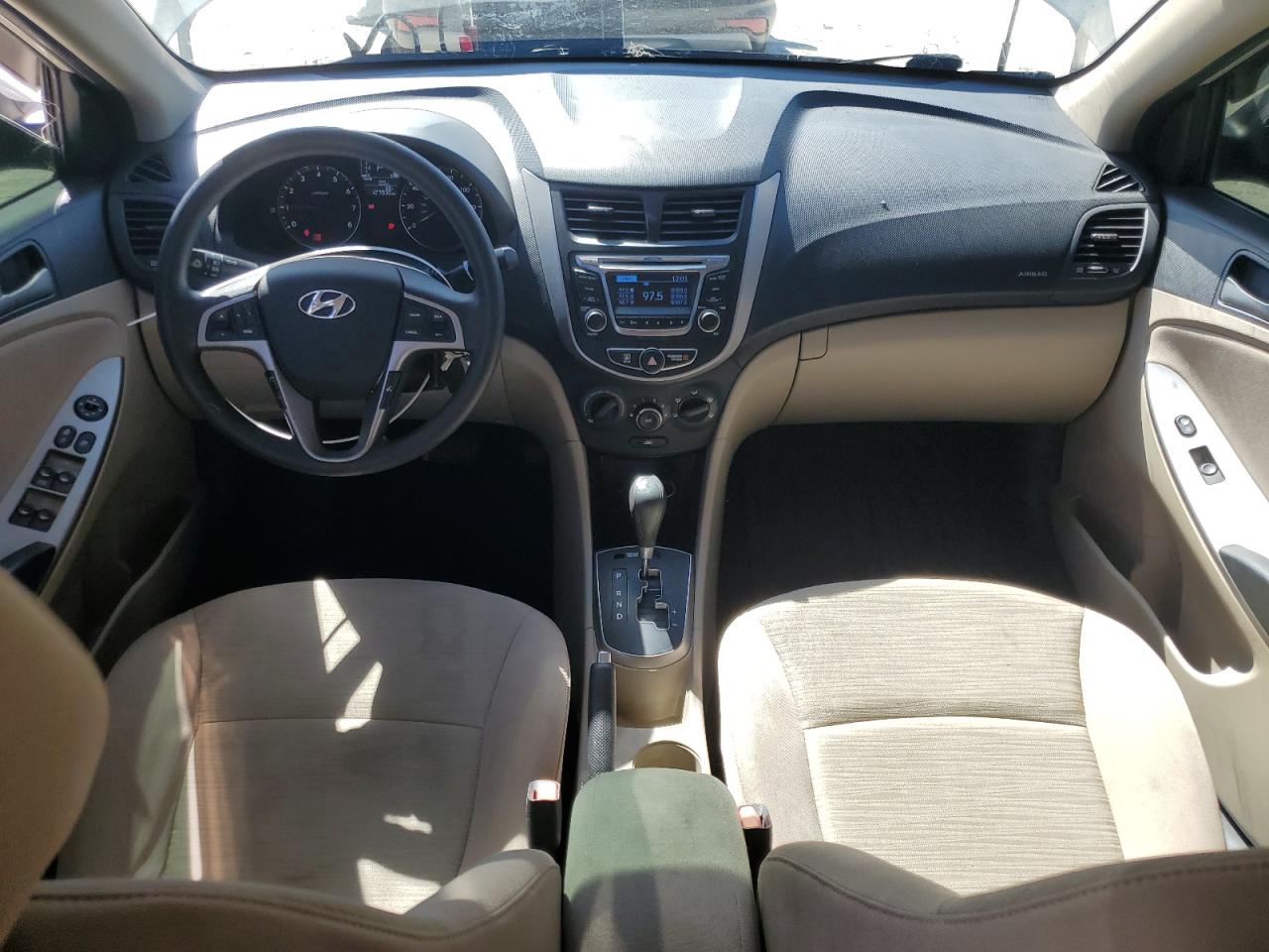 2016 Hyundai Accent - Image 8