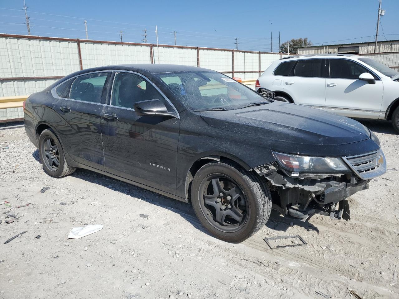 VIN 2G11X5S3XH9165861 2017 CHEVROLET IMPALA no.4