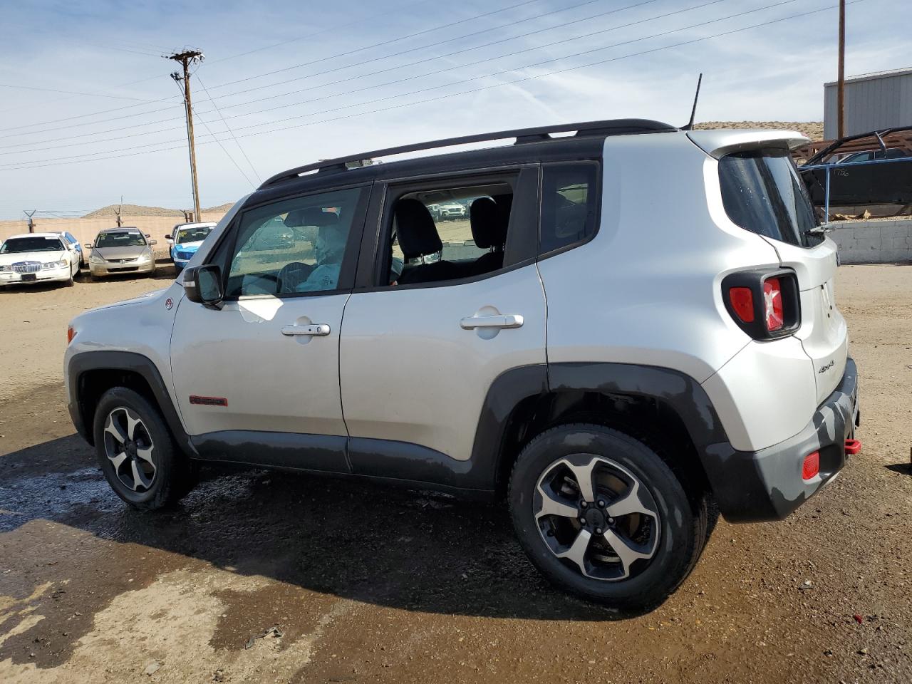 VIN ZACNJDC16MPM21605 2021 JEEP RENEGADE no.2