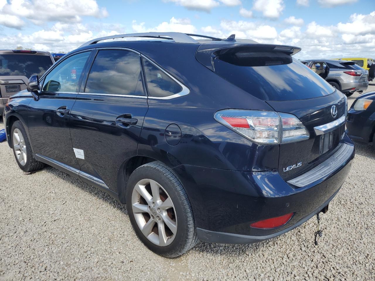 2010 Lexus RX - Image 2