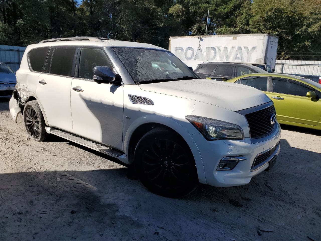 2017 Infiniti QX80 - Image 4