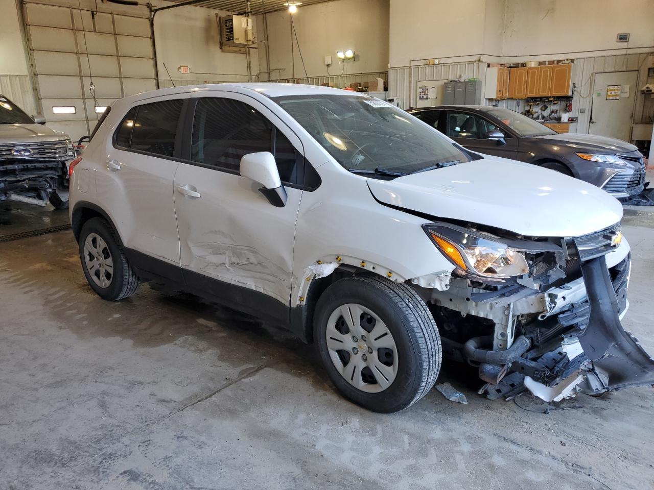 2017 Chevrolet Trax - Image 4