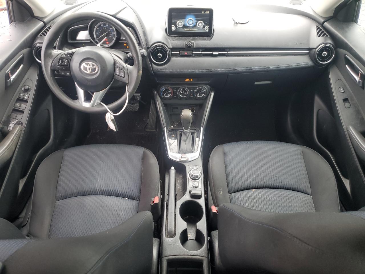 3MYDLBYVXHY168574 2017 Toyota Yaris Ia