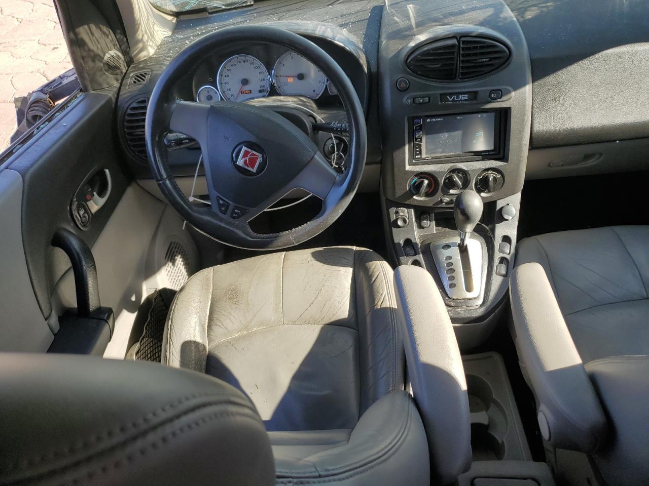 2005 Saturn VUE - Image 8