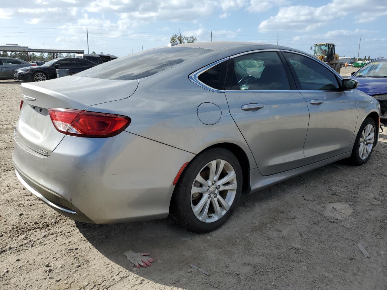 2015 Chrysler 200 - Image 3