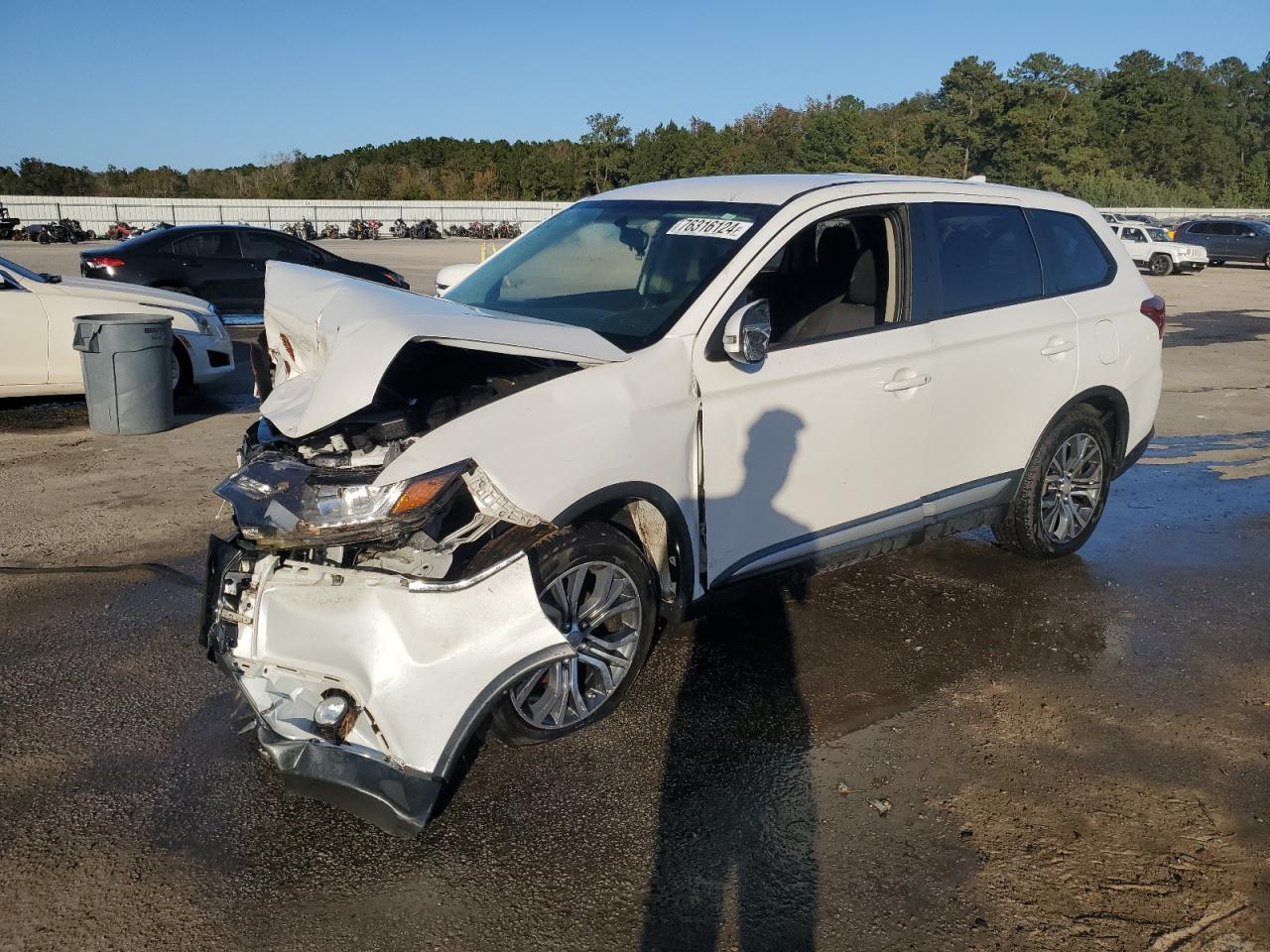 2017 Mitsubishi Outlander - Image 1