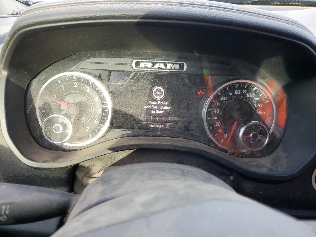 2021 RAM 1500 - Image 9