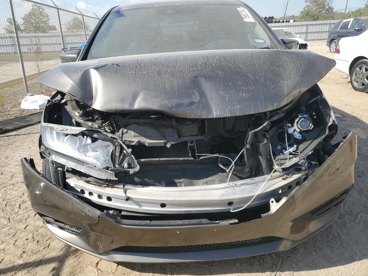 2018 Honda Odyssey - Image 5