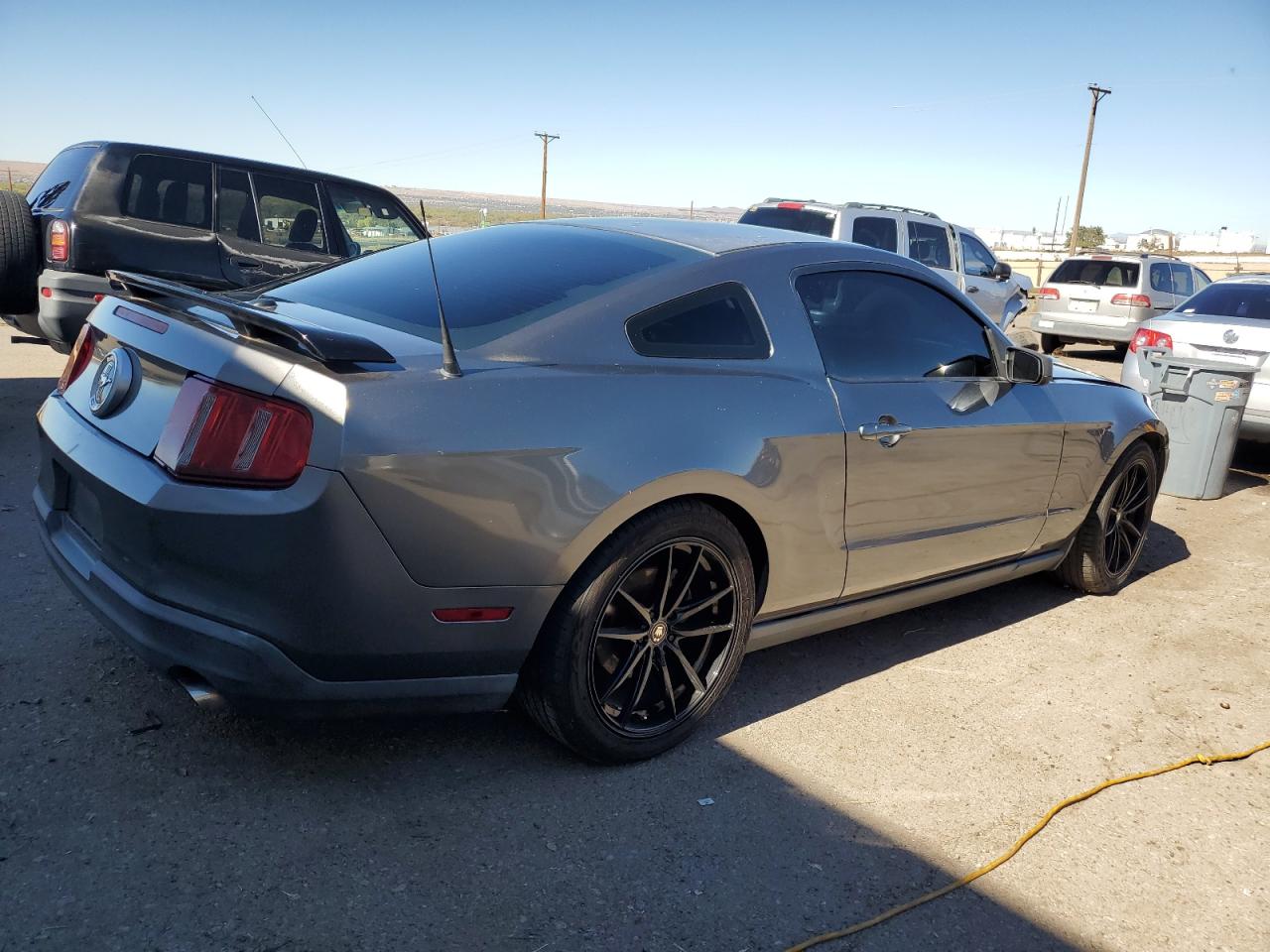 2010 Ford Mustang - Image 3