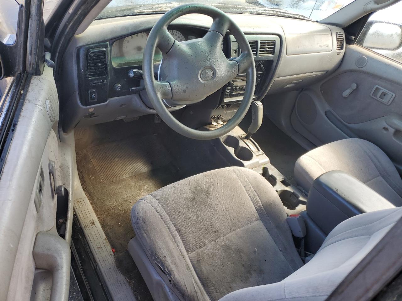 2001 Toyota Tacoma Xtracab Prerunner VIN: 5TESM92N11Z748705 Lot: 77493484