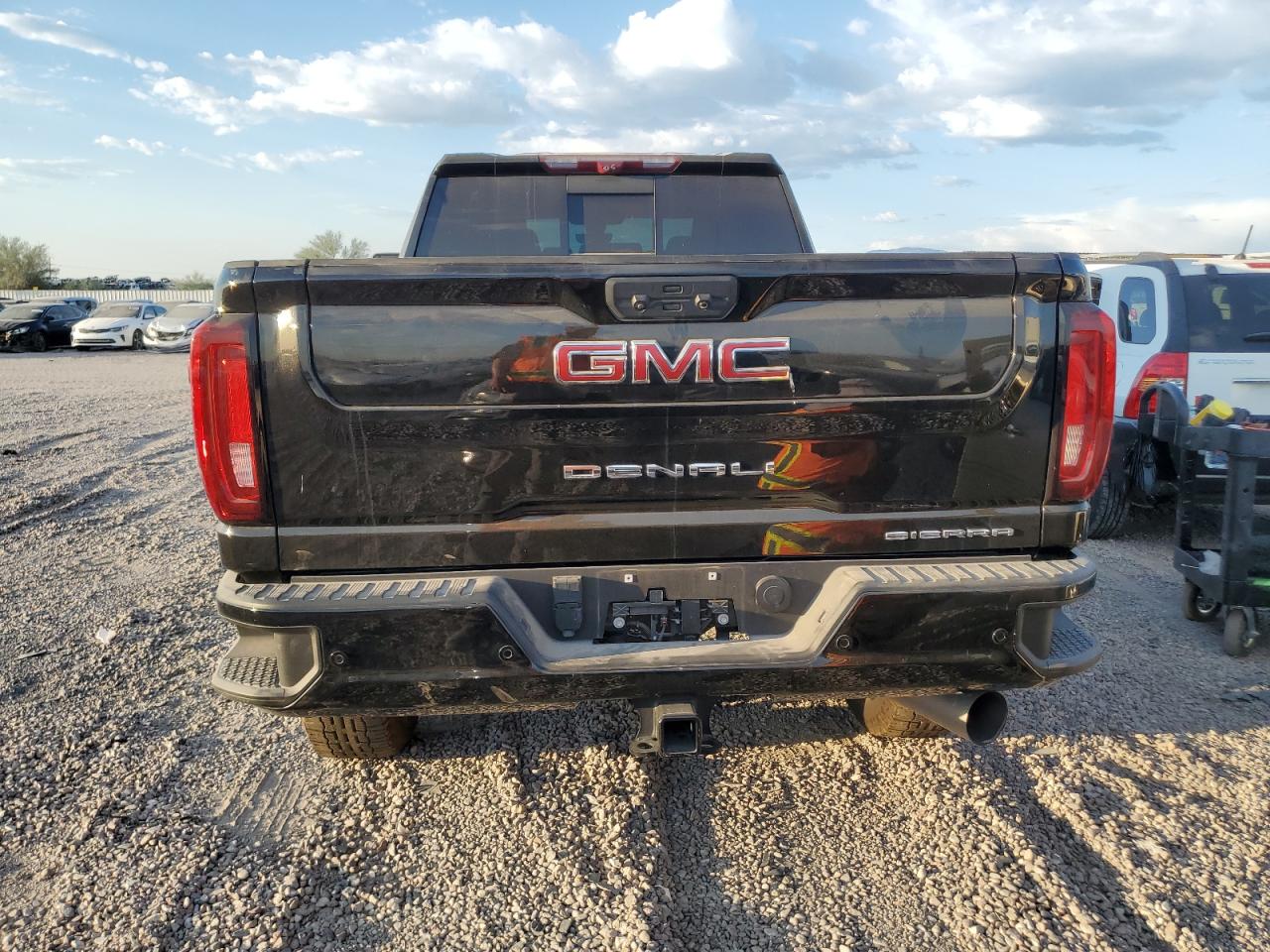 1GT49REYXNF359449 2022 GMC Sierra K2500 Denali