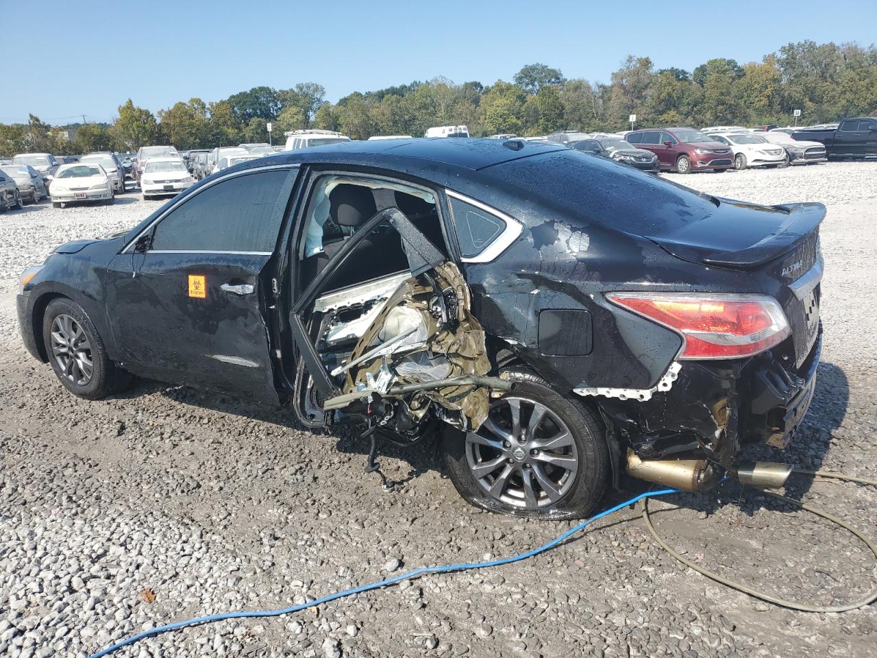 2015 Nissan Altima - Image 2