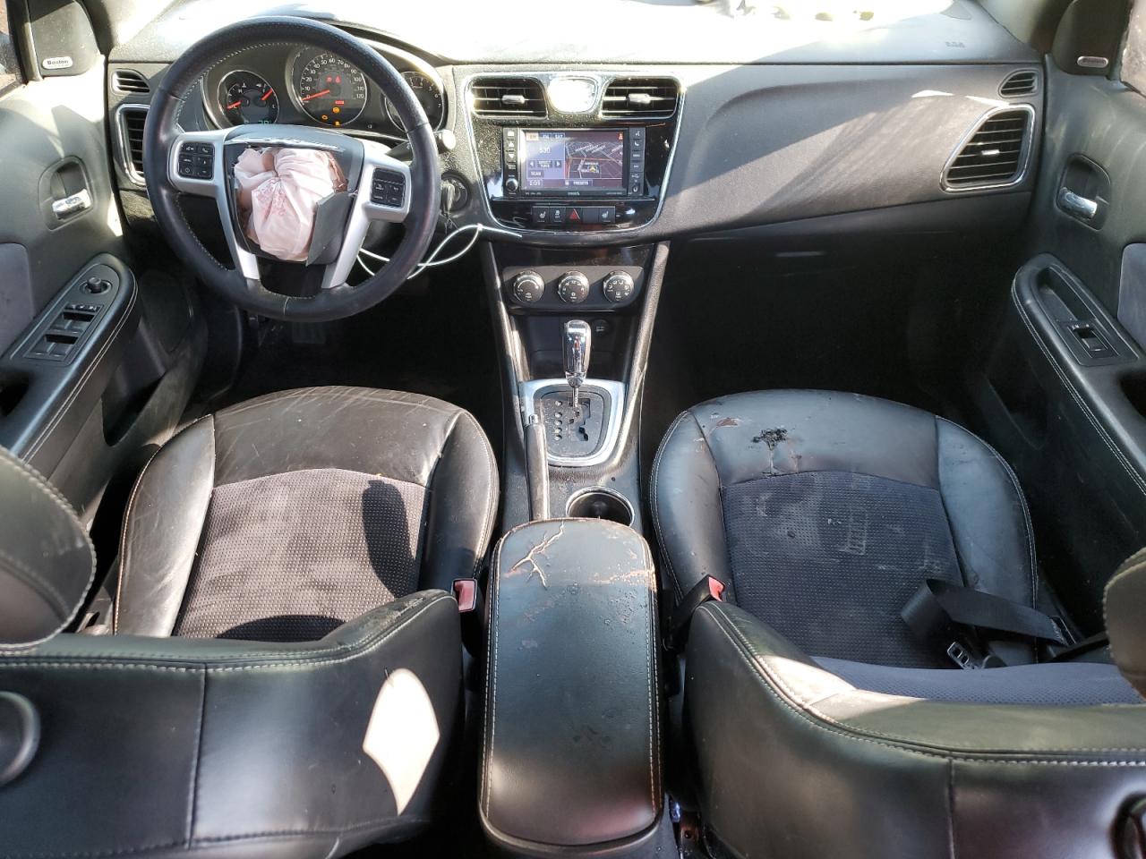 2012 Chrysler 200 - Image 8