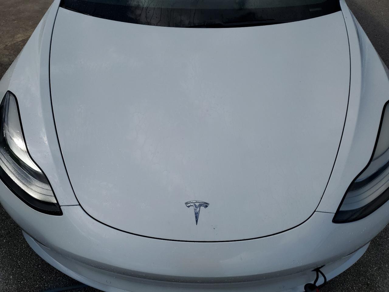 5YJ3E1EB8JF097899 2018 Tesla Model 3