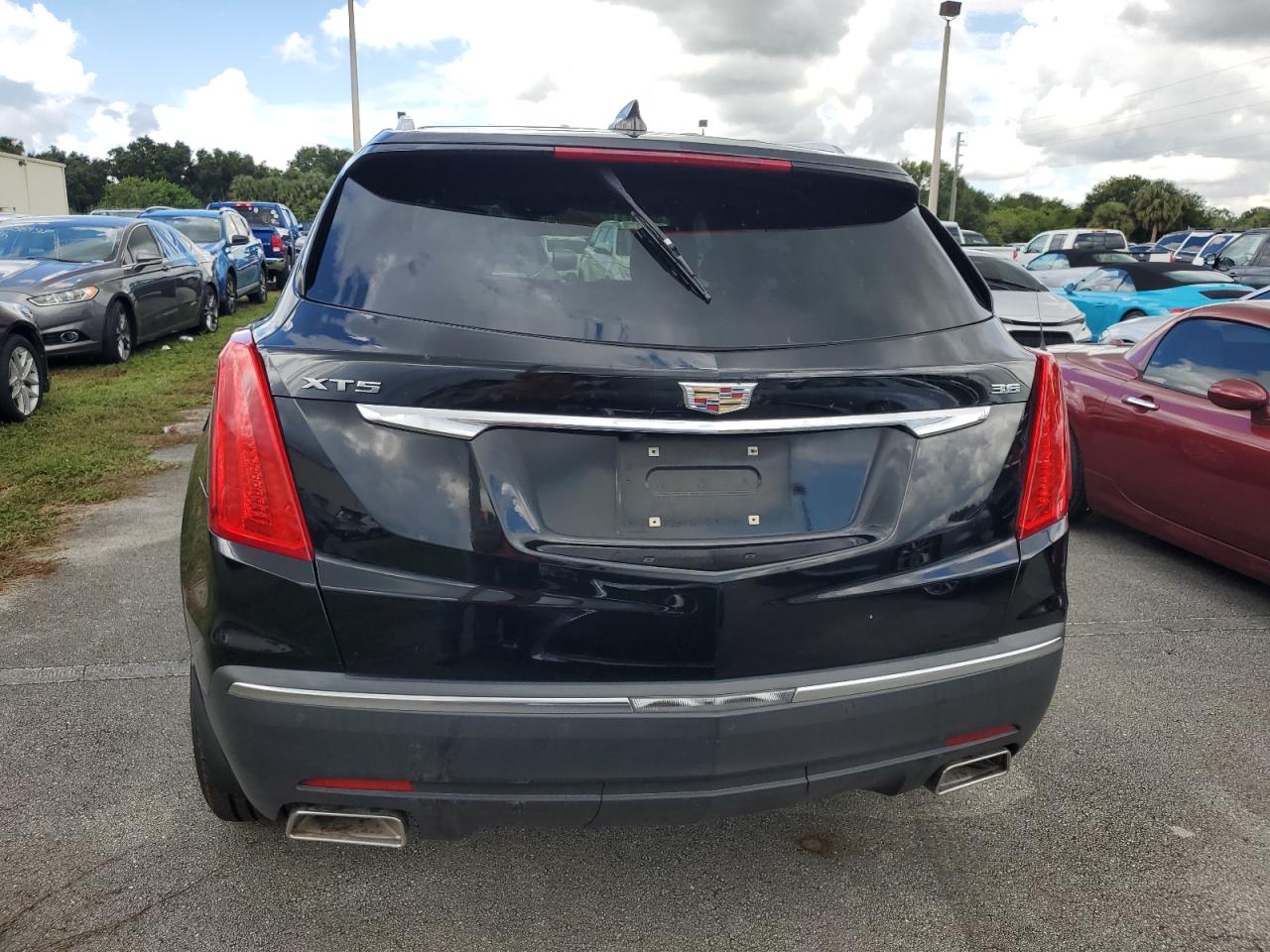 2017 Cadillac Xt5 Luxury VIN: 1GYKNBRS1HZ206763 Lot: 74296444