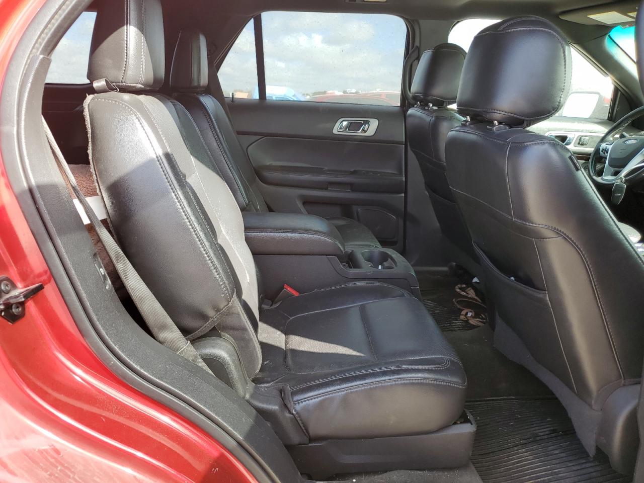 2012 Ford Explorer - Image 10