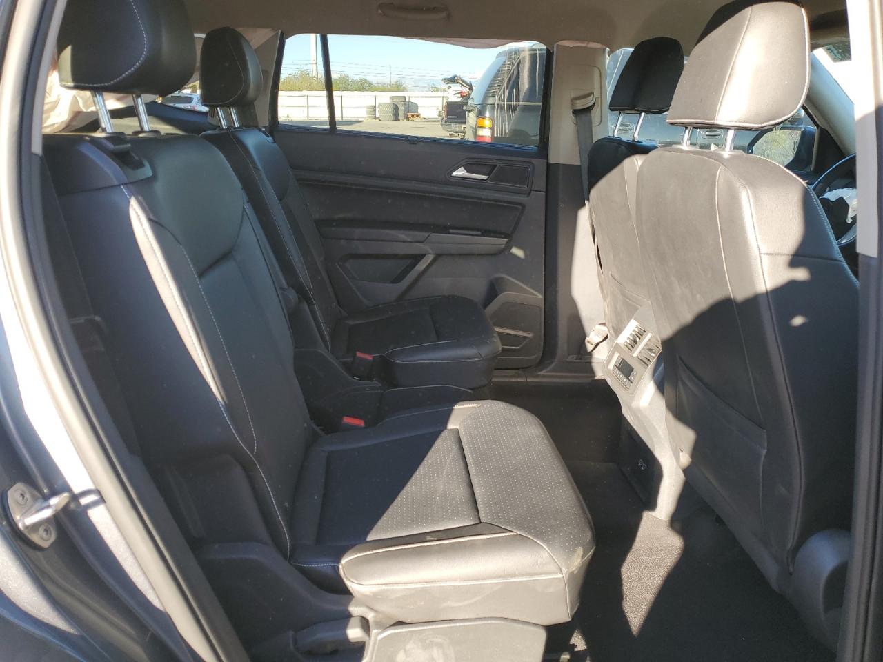 2021 Volkswagen Atlas - Image 11