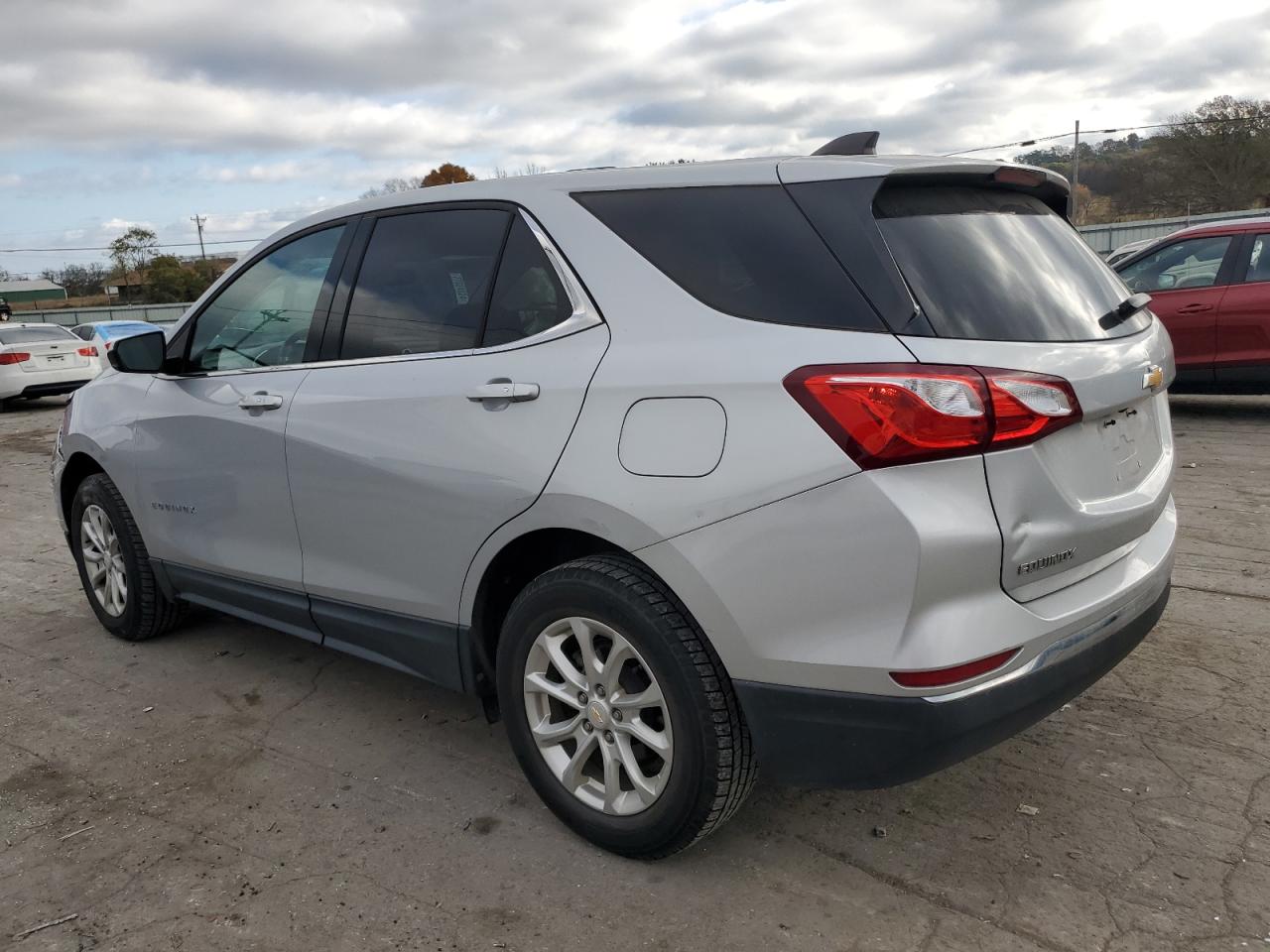 2019 Chevrolet Equinox - Image 2