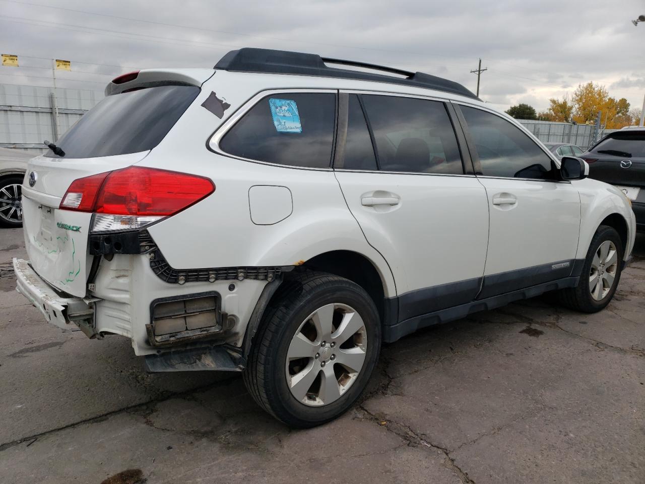 2010 Subaru Outback - Image 3