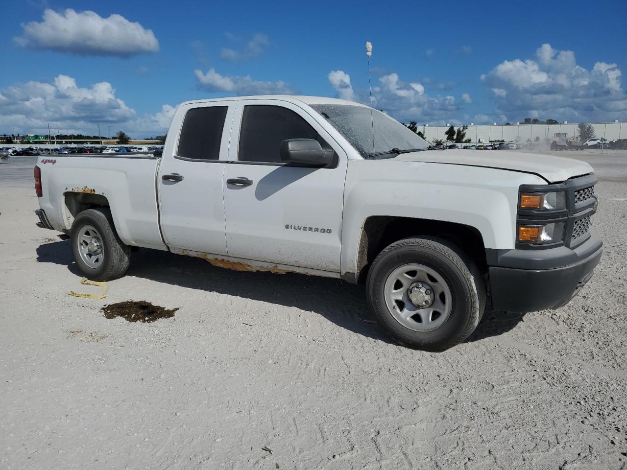 2015 Chevrolet Silverado - Image 4