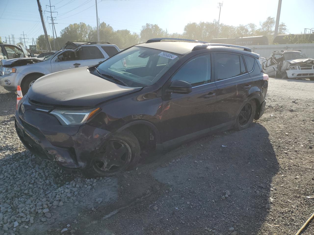 2T3ZFREV5HW332568 2017 TOYOTA RAV 4 - Image 1