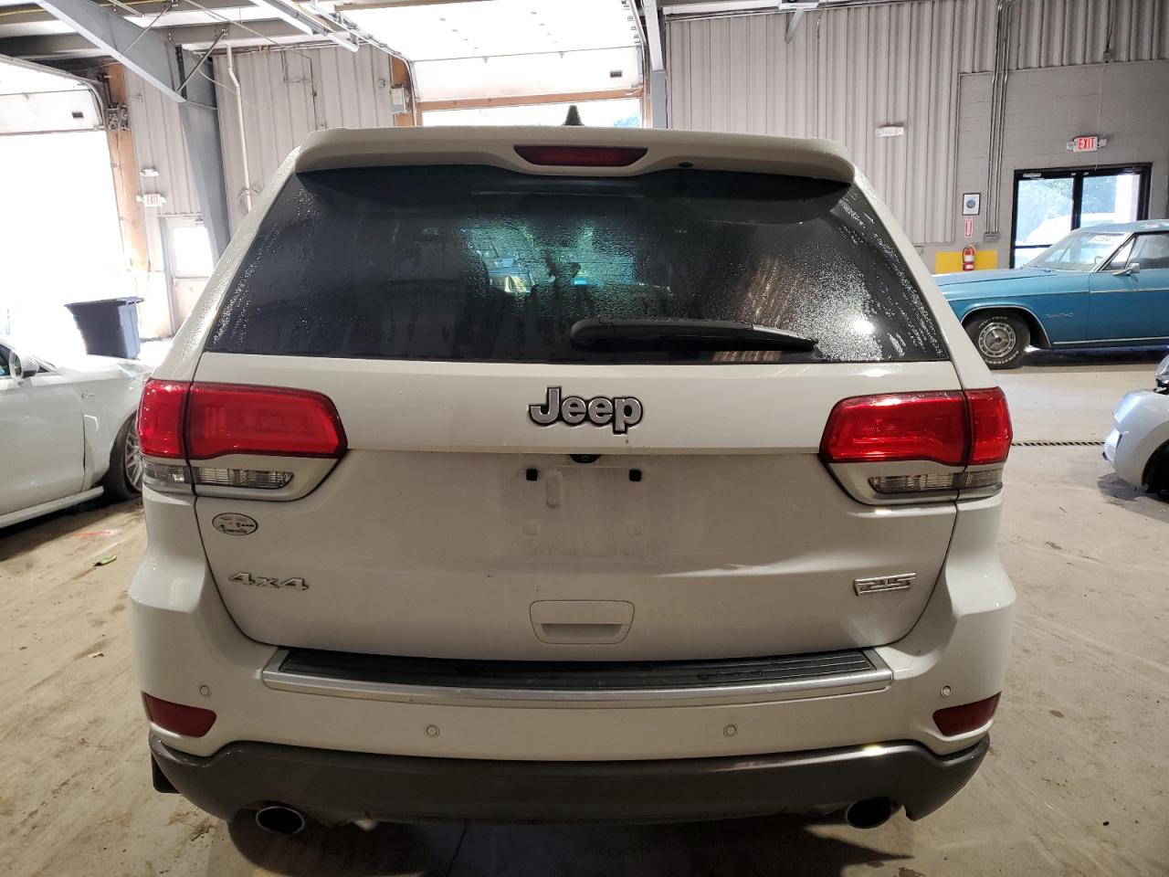 2018 Jeep Grand Cherokee - Image 6