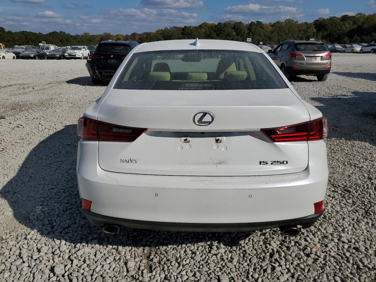 2014 Lexus IS - Image 6