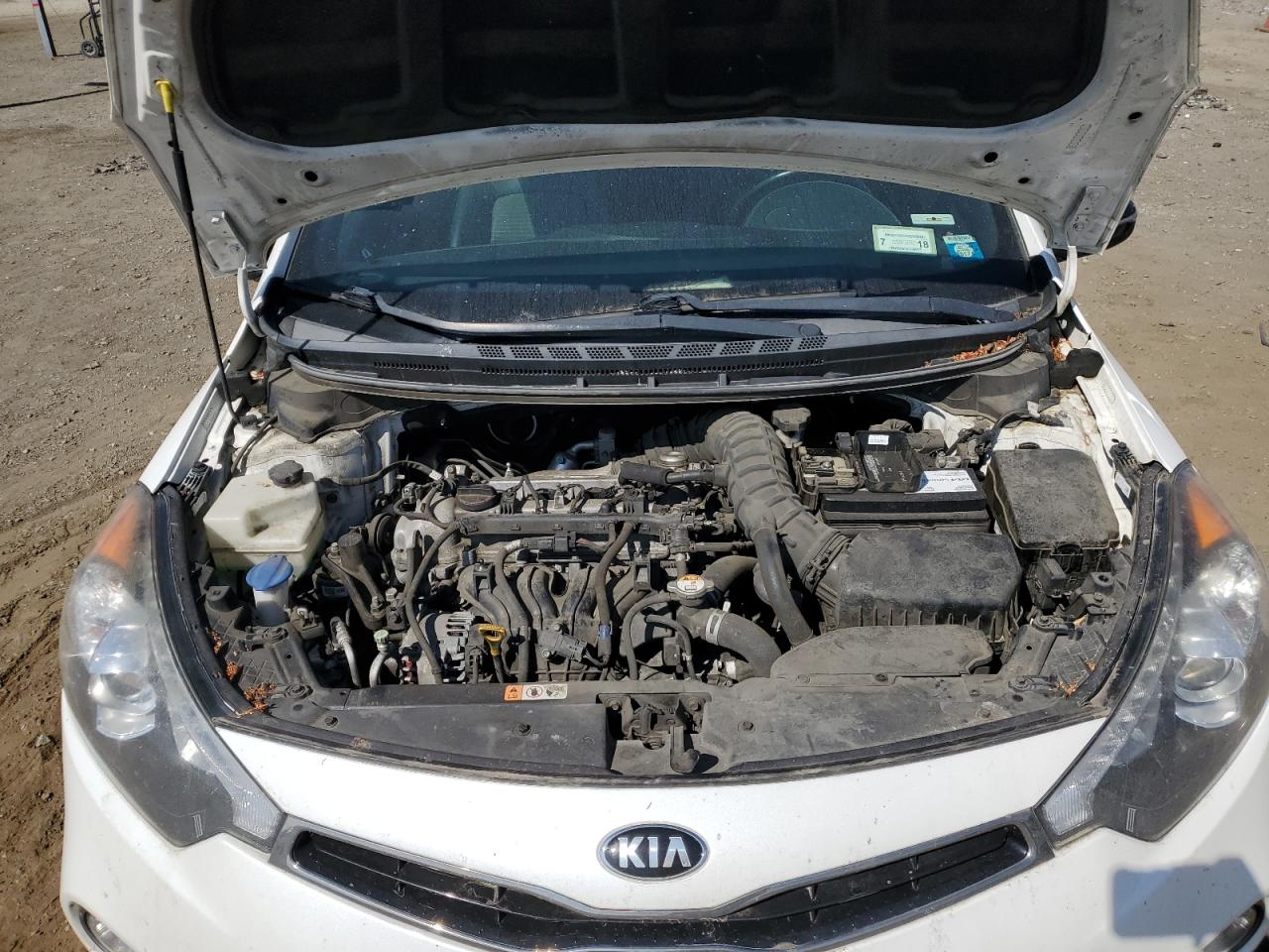 KNAFZ6A32G5647232 2016 Kia Forte Sx