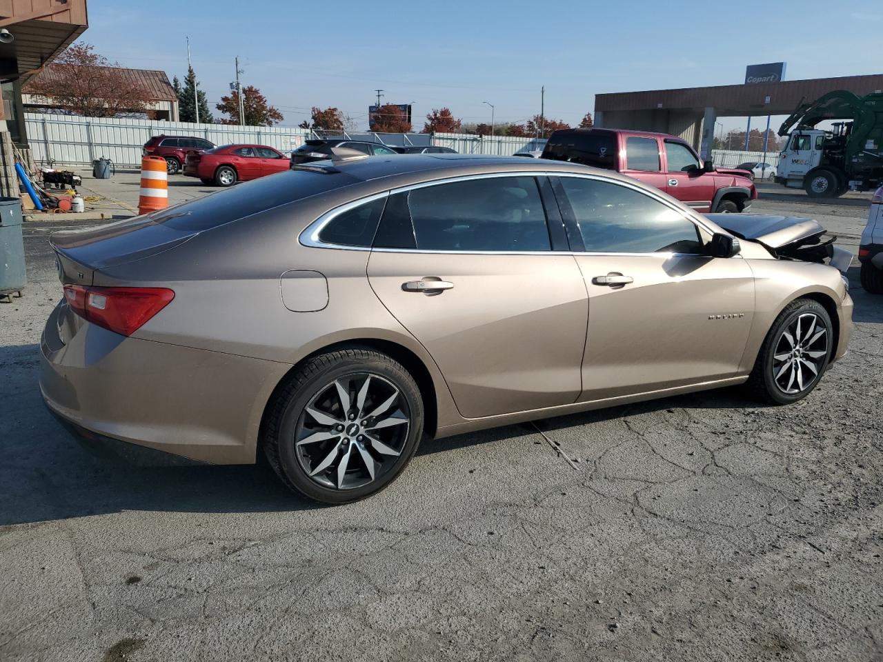 2018 Chevrolet Malibu - Image 3