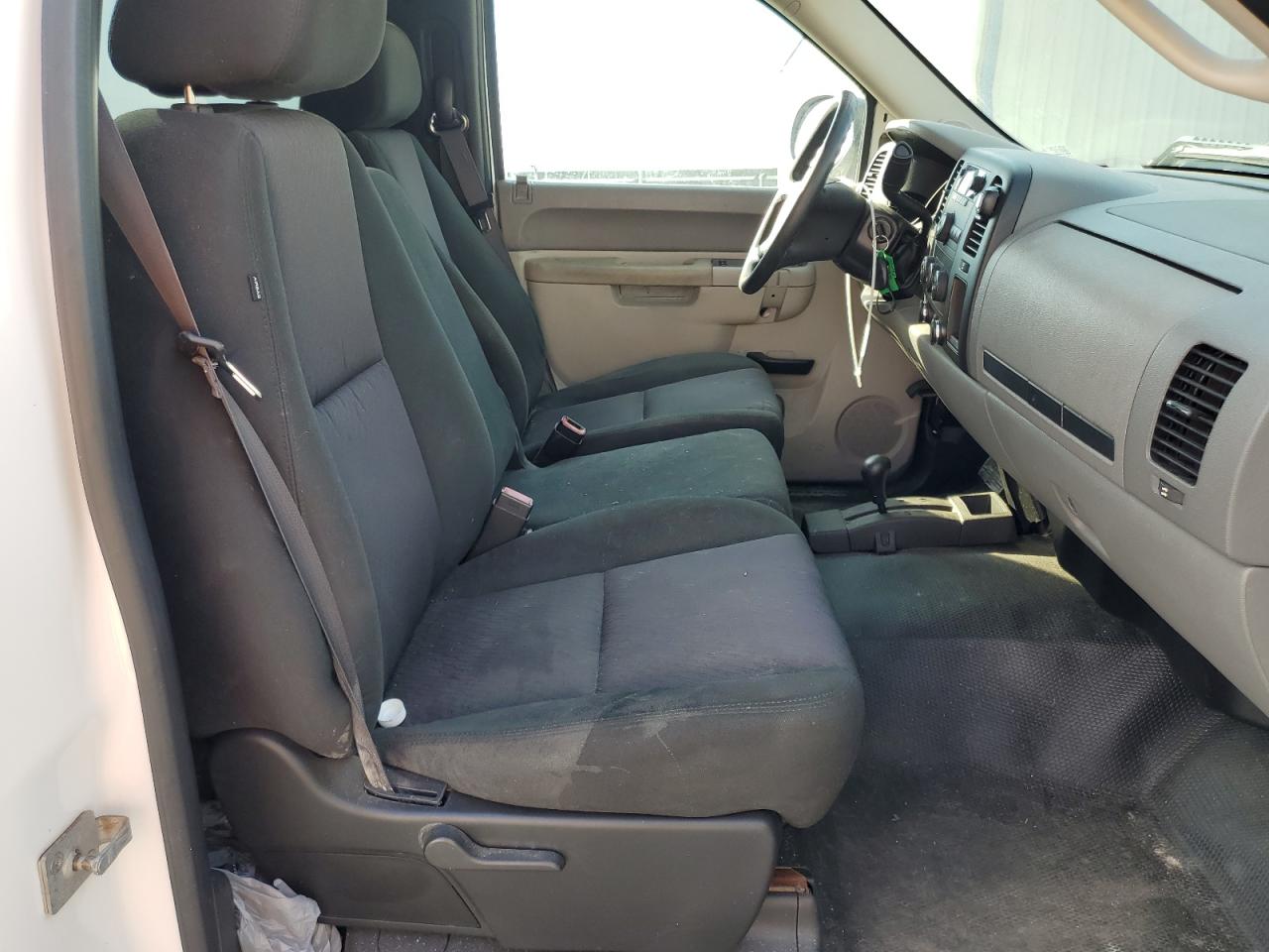 2013 GMC Sierra - Image 10