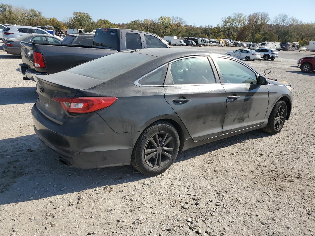 2016 Hyundai Sonata - Image 3