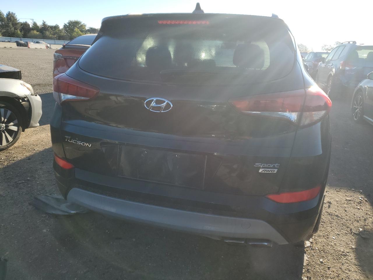 2018 Hyundai Tucson Sport VIN: KM8J3CAL1JU744590 Lot: 75817274