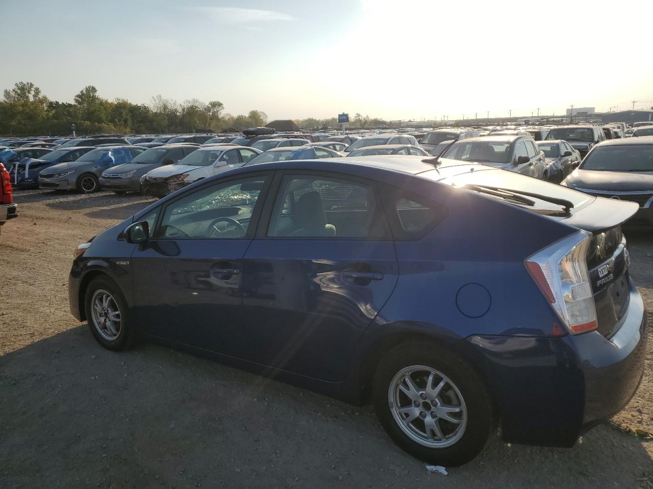 2011 Toyota Prius - Image 2