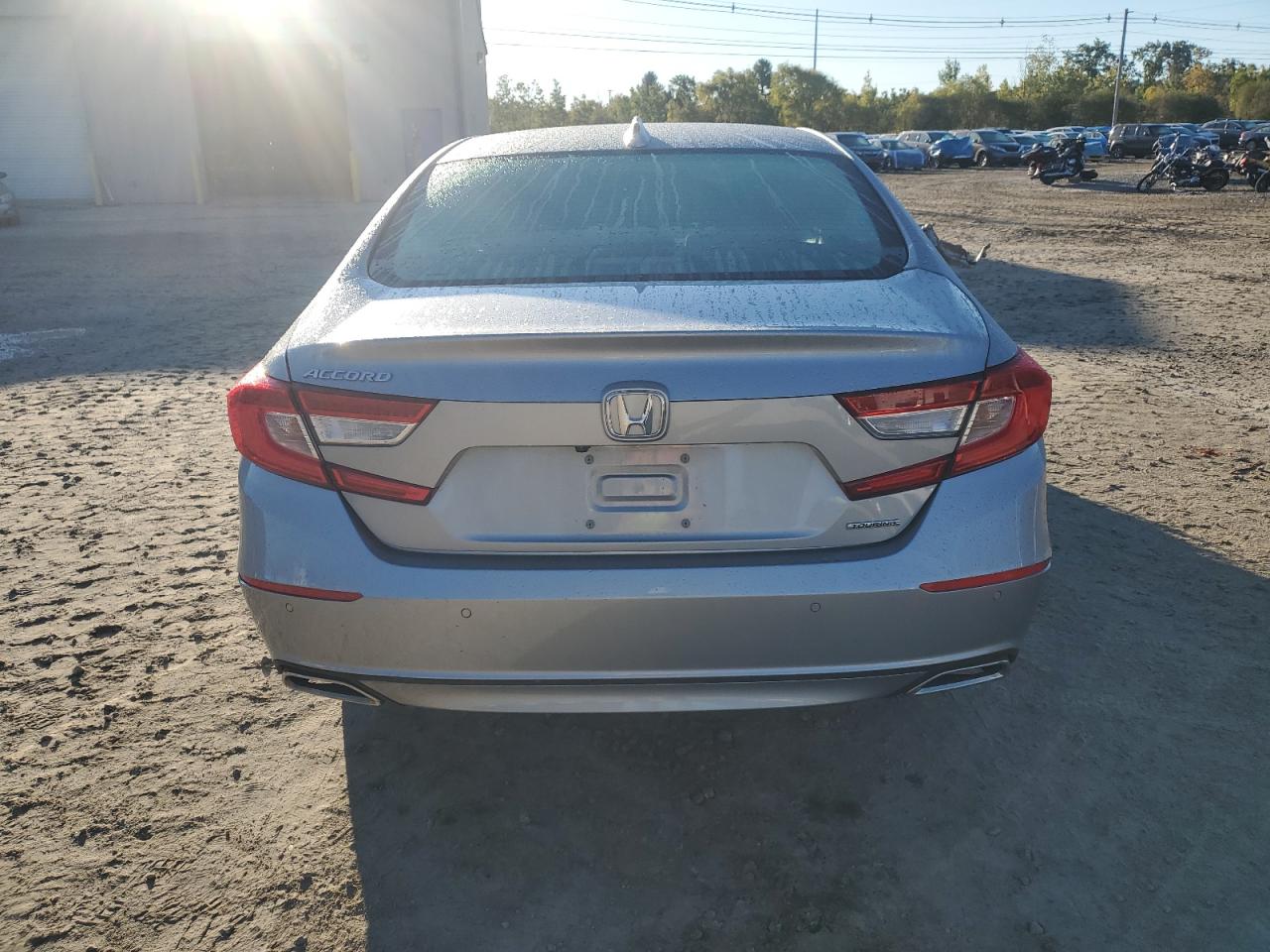 1HGCV1F94JA041612 2018 Honda Accord Touring