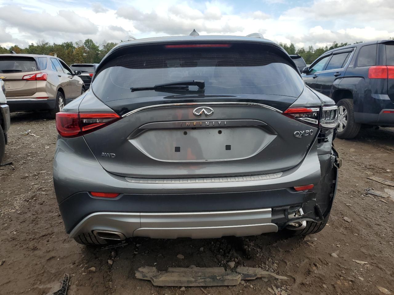 2018 Infiniti Qx30 Base VIN: SJKCH5CR9JA052717 Lot: 73407354