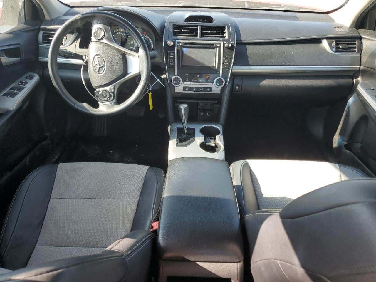 2014 Toyota Camry - Image 8