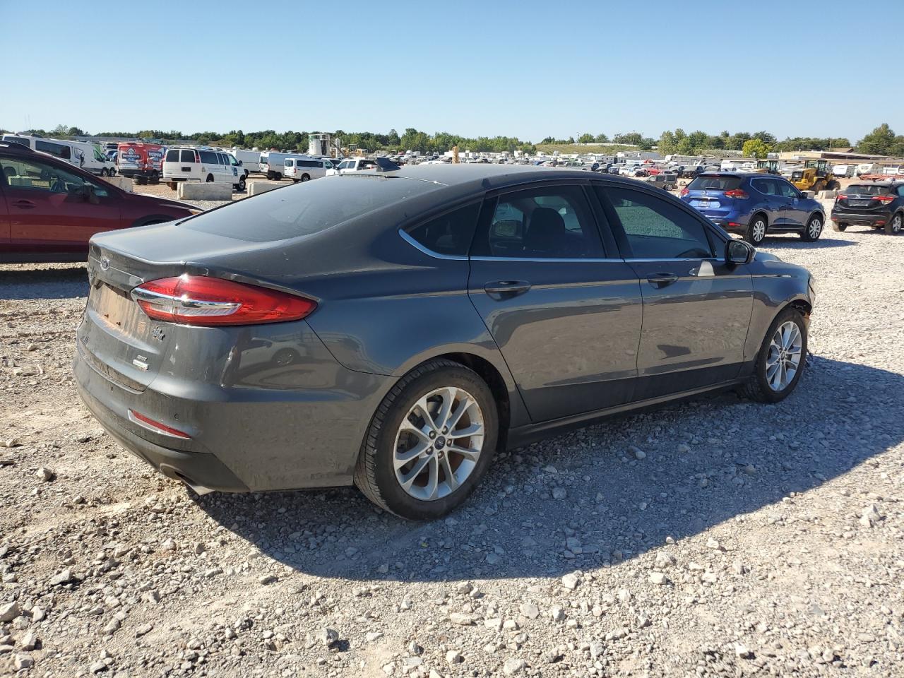 2019 Ford Fusion - Image 3