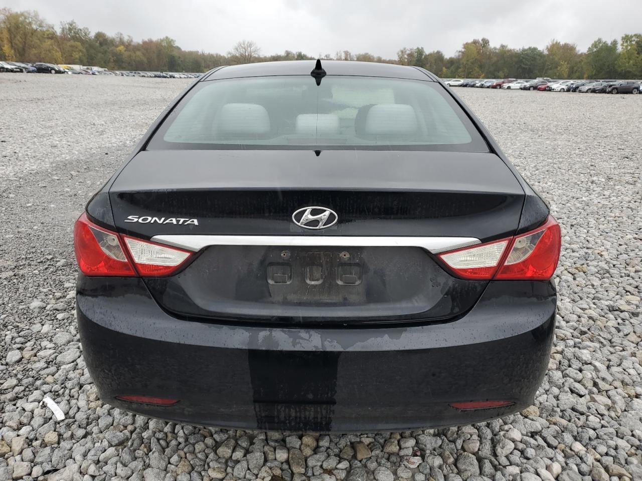 2011 Hyundai Sonata - Image 6