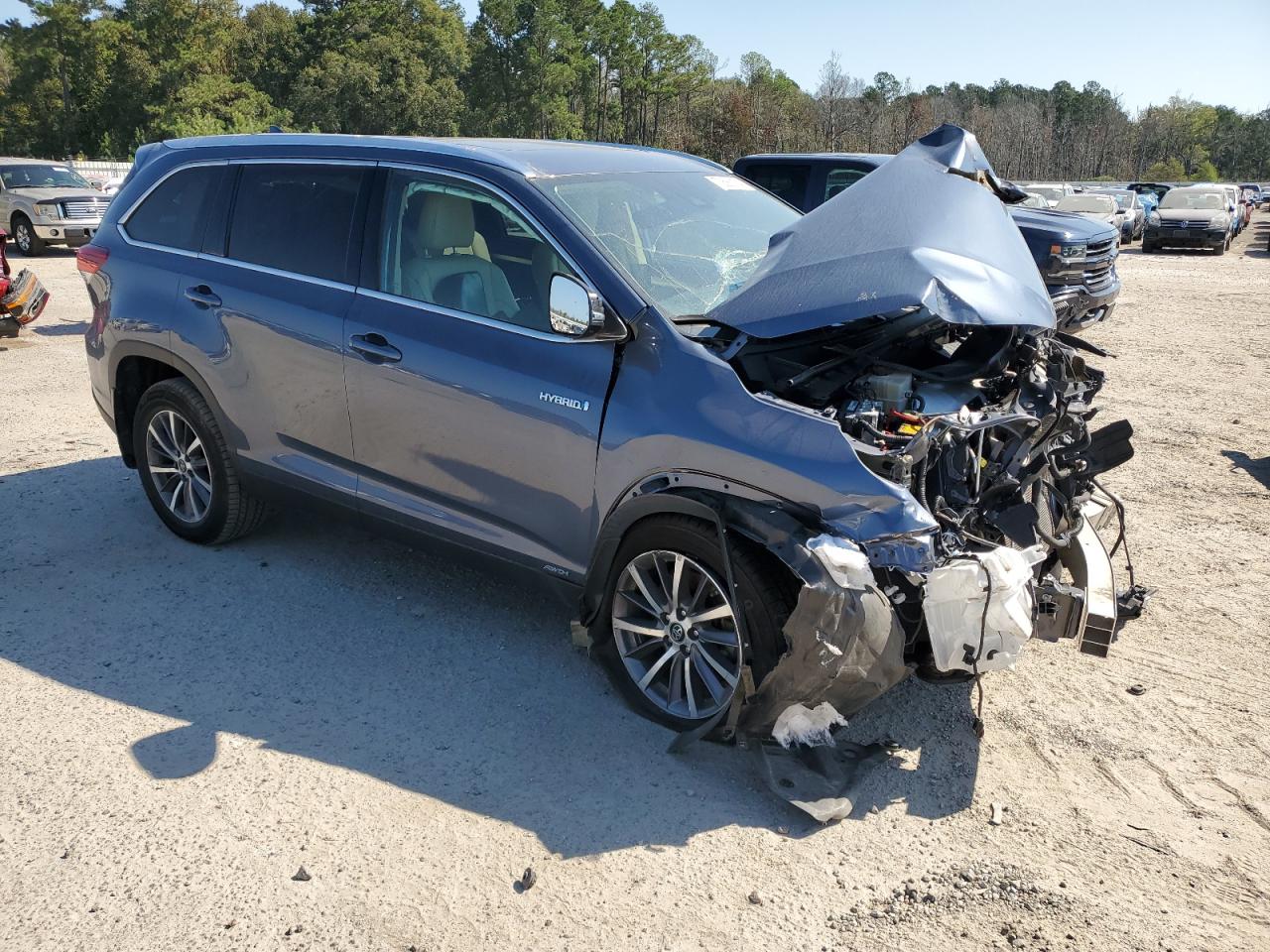 2019 Toyota Highlander - Image 4