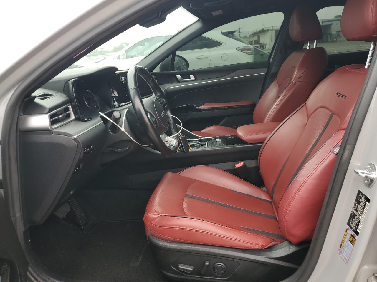 2022 Kia K5 - Image 7