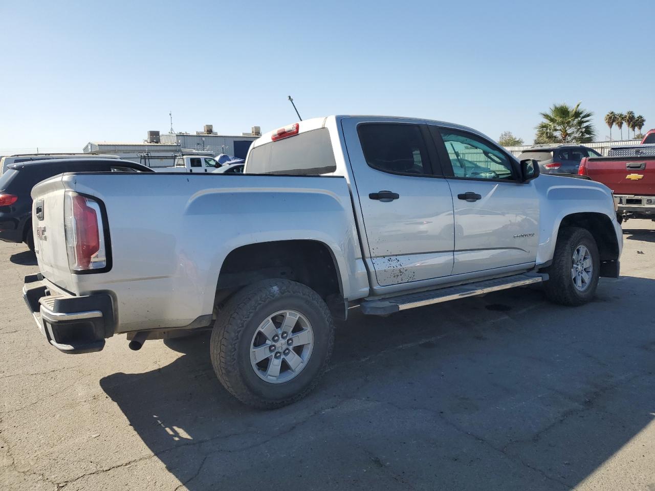 VIN 1GTG5BEA1K1187730 2019 GMC CANYON no.3