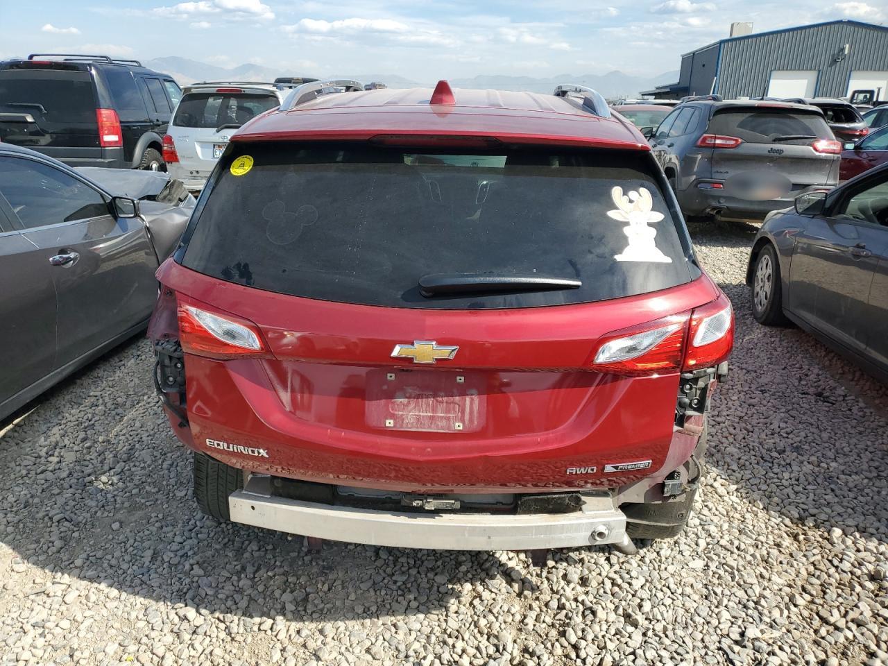 2018 Chevrolet Equinox Premier VIN: 2GNAXVEV8J6333645 Lot: 74968094