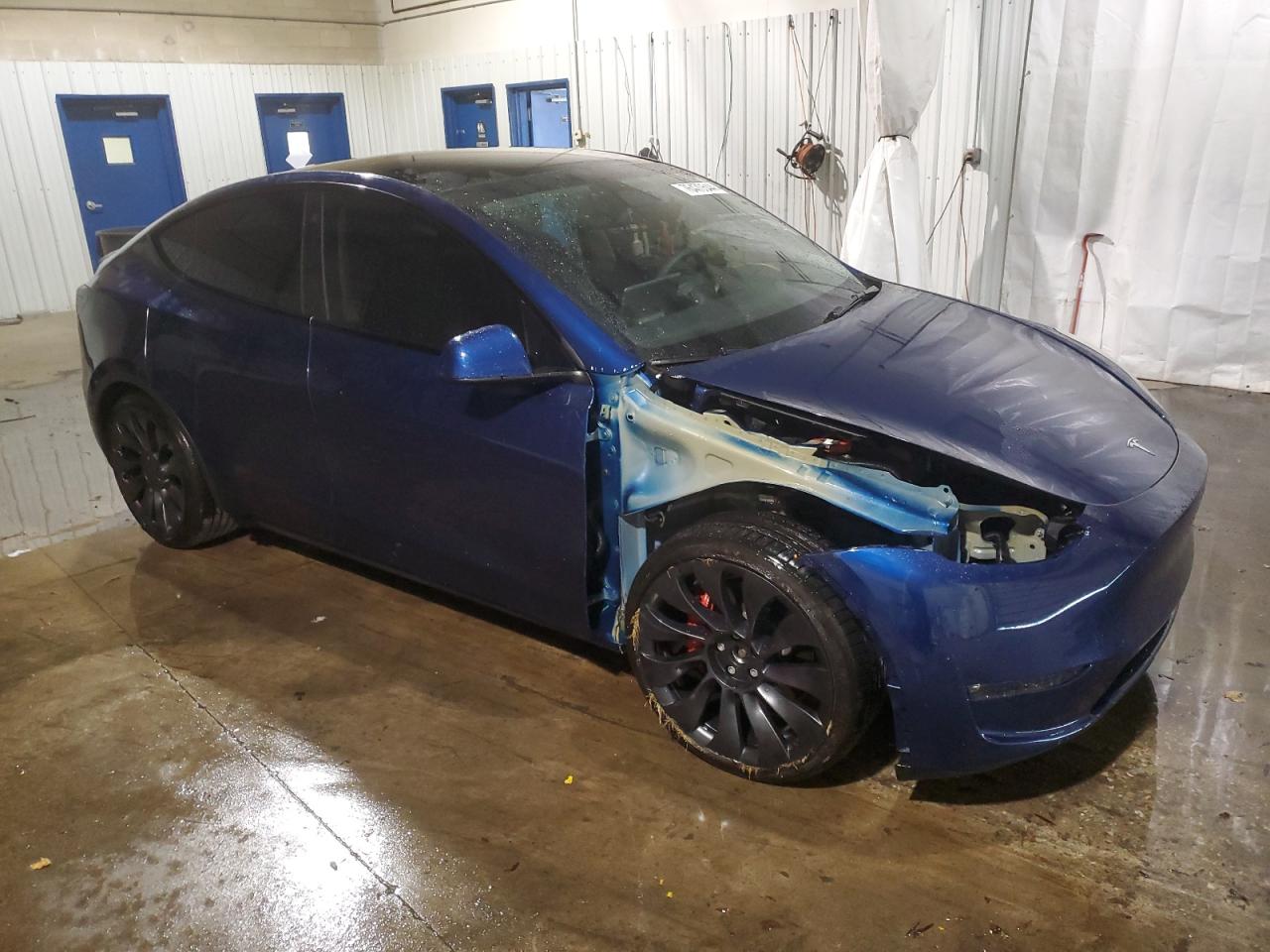 7SAYGDEF2PF705917 2023 Tesla Model Y