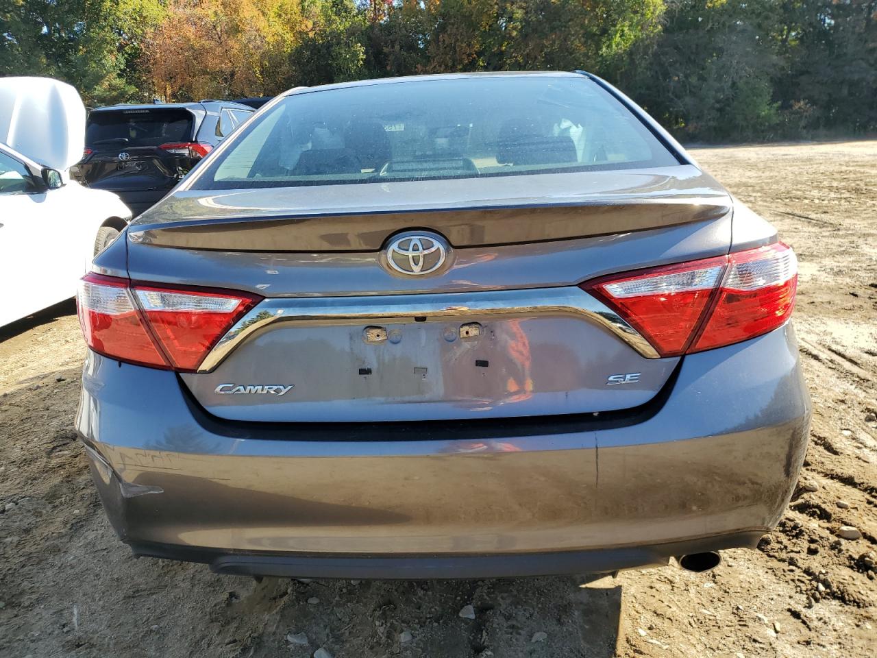 4T1BF1FK8HU352457 2017 Toyota Camry Le